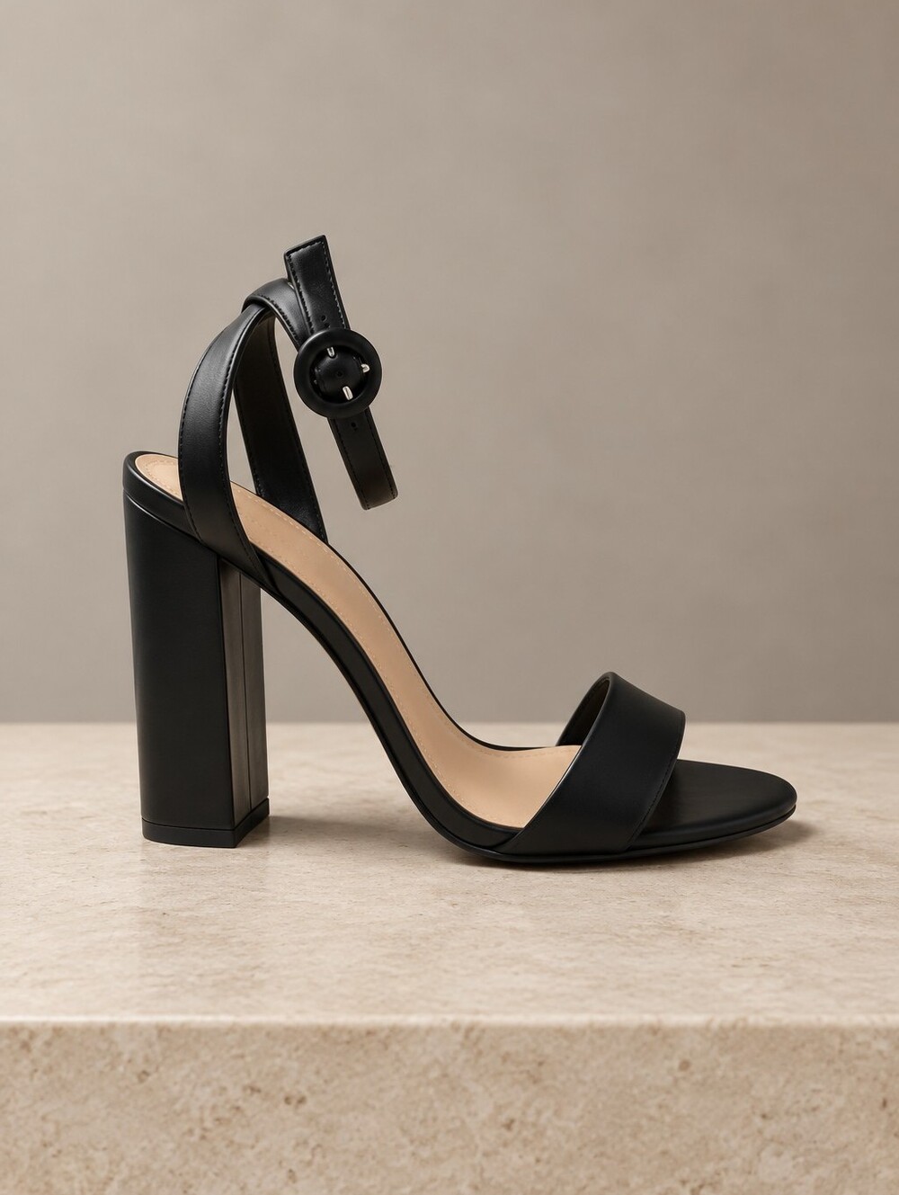 Mix No. 6 Black Ankle Strap Block Heel Sandals Size 8